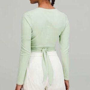 lululemon  time to rest  Long Sleeve Top size 2